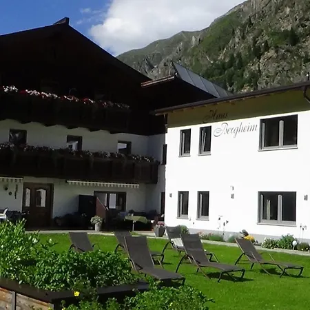 Haus Bergheim Gasthuis Sankt Leonhard im Pitztal